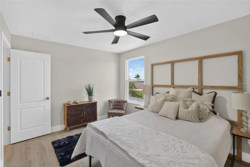 525 19th Street NW Ruskin FL 33570