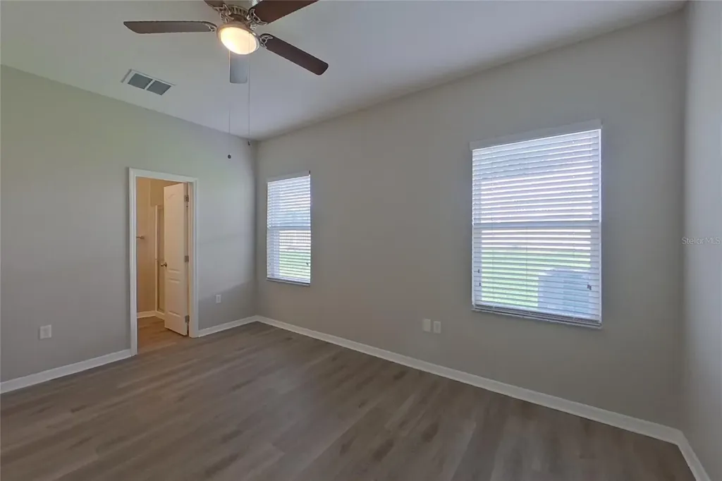 Dade City FL 33525