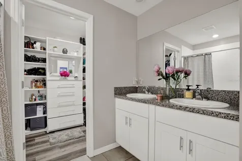 3707 Daisy Bloom Place Tampa FL 33619