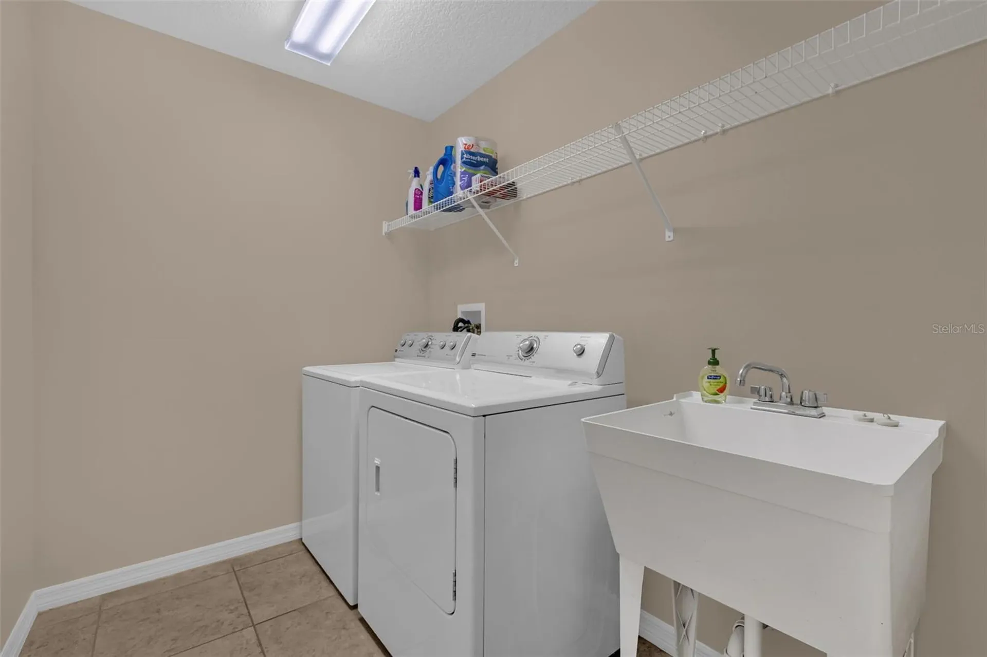 5901 Candle Glow Place Leesburg FL 34748