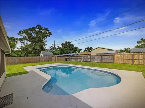 3032 Golden Rain Drive Sarasota FL 34232