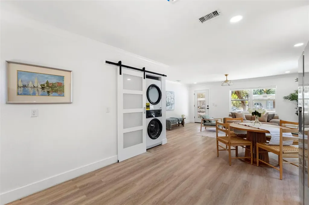 4733 25th Avenue S St Petersburg FL 33711