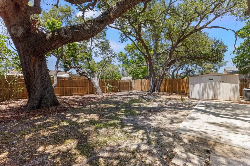 4733 25th Avenue S St Petersburg FL 33711