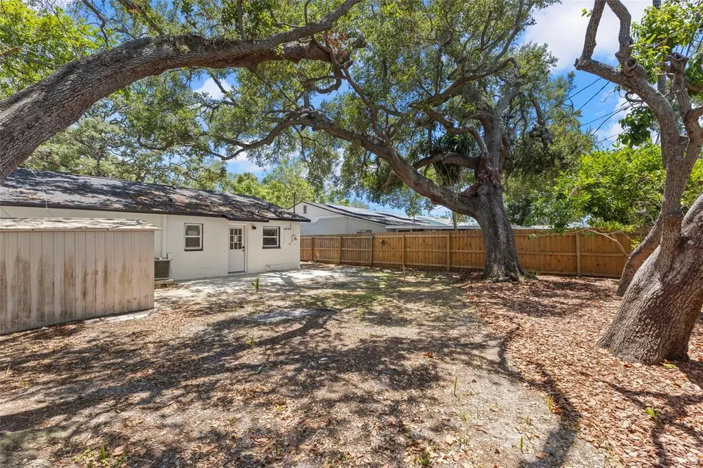 4733 25th Avenue S St Petersburg FL 33711