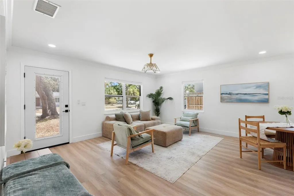 4733 25th Avenue S St Petersburg FL 33711