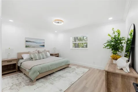 4733 25th Avenue S St Petersburg FL 33711