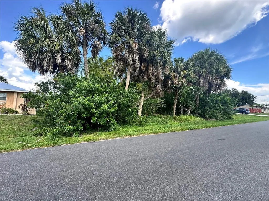18394 Goodman Circle Port Charlotte FL 33948