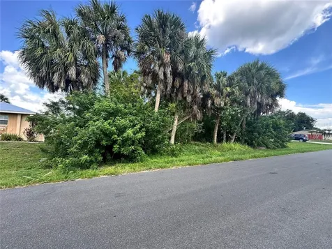 18394 Goodman Circle Port Charlotte FL 33948