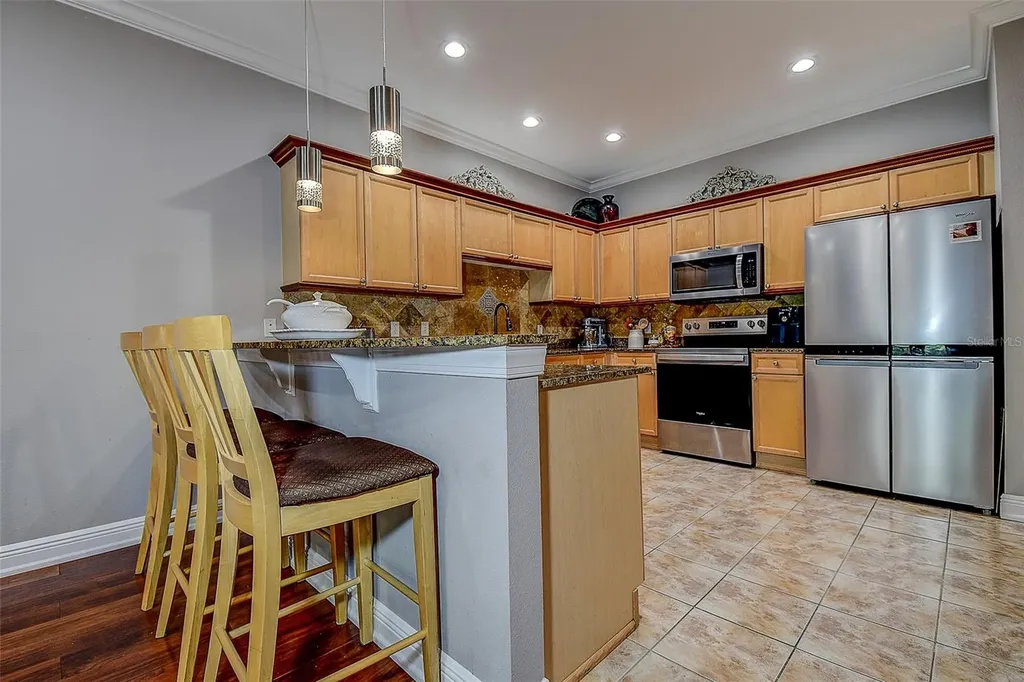 256 Valencia Circle St Petersburg FL 33716