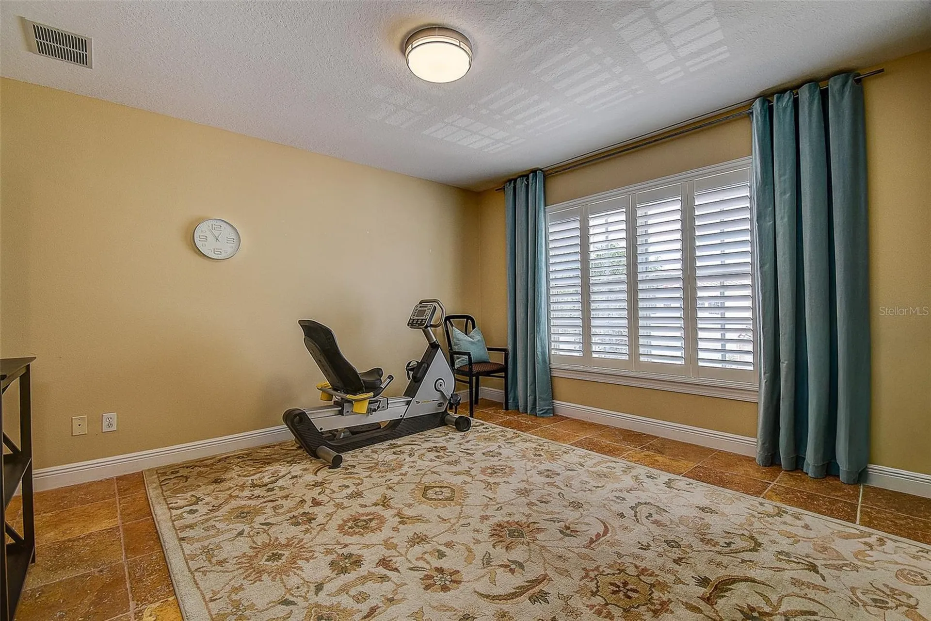 256 Valencia Circle St Petersburg FL 33716