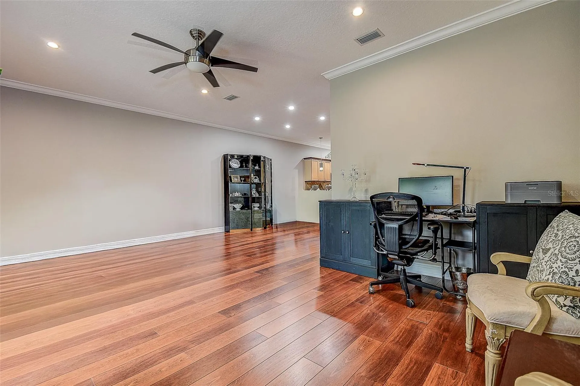 256 Valencia Circle St Petersburg FL 33716