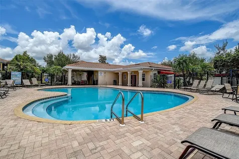 256 Valencia Circle St Petersburg FL 33716