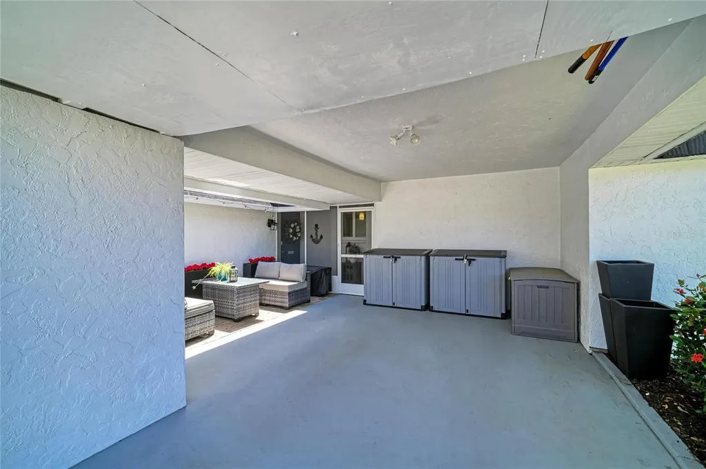 1520 Lakeside Way Sarasota FL 34232