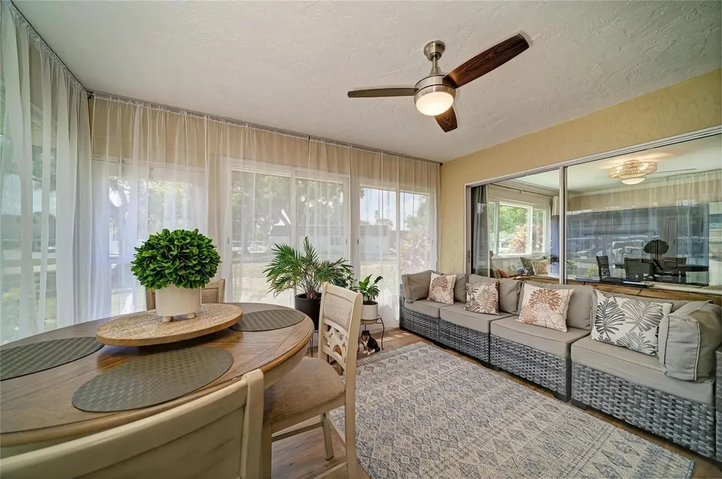 1520 Lakeside Way Sarasota FL 34232