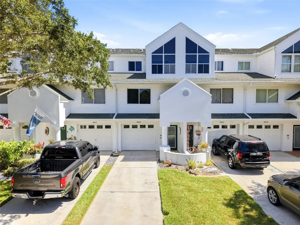 9824 Indian Key Trail Seminole FL 33776