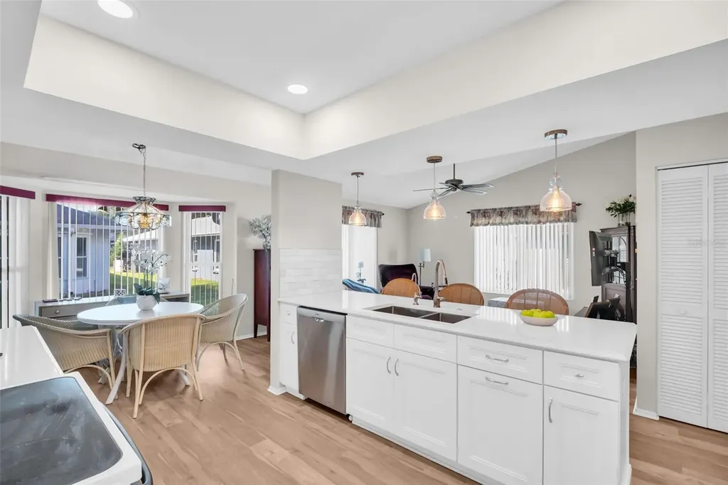 3960 Tarpon Pointe Circle Palm Harbor FL 34684