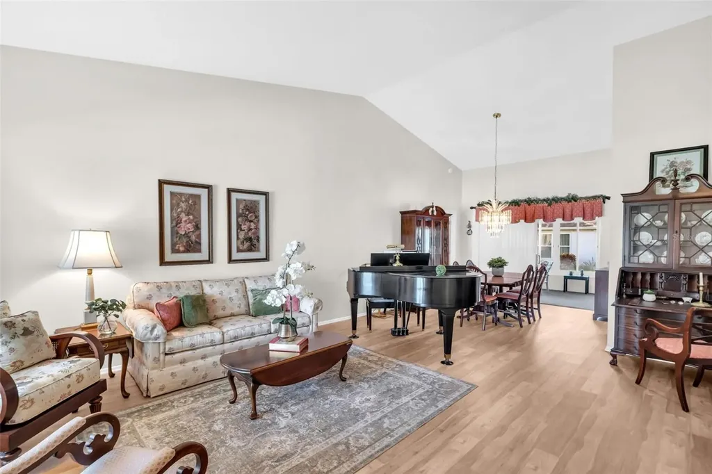 3960 Tarpon Pointe Circle Palm Harbor FL 34684