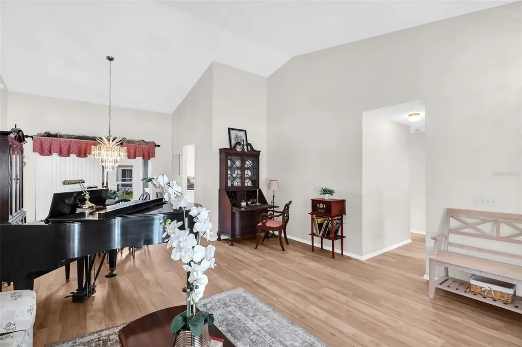 3960 Tarpon Pointe Circle Palm Harbor FL 34684