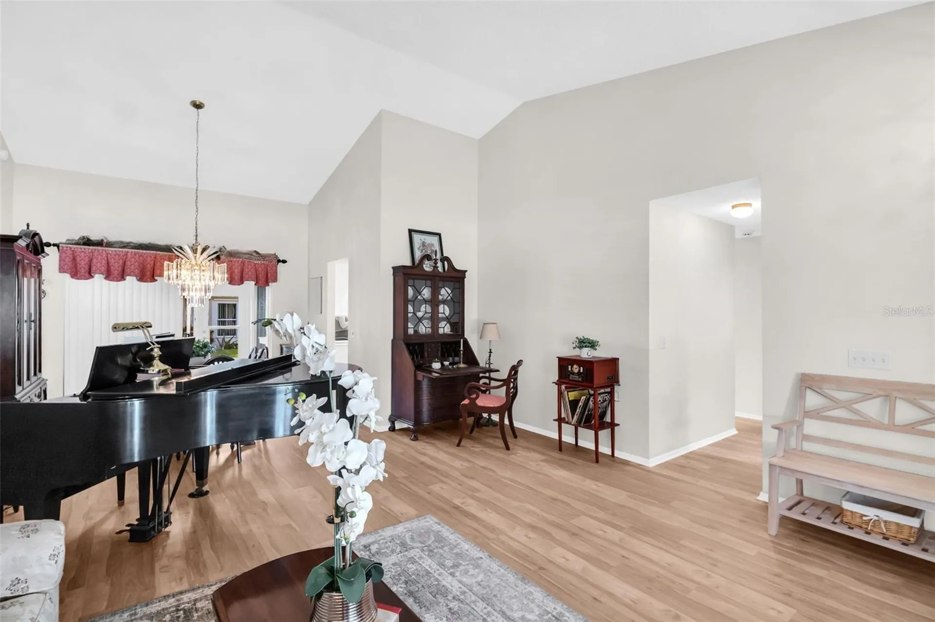 3960 Tarpon Pointe Circle Palm Harbor FL 34684