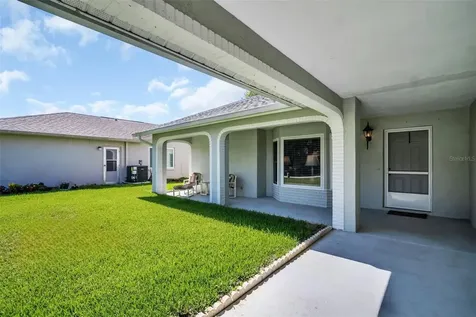 3960 Tarpon Pointe Circle Palm Harbor FL 34684