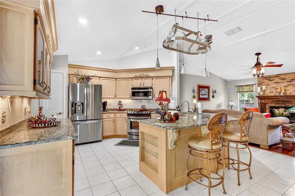 566 Rachael Court Oviedo FL 32765