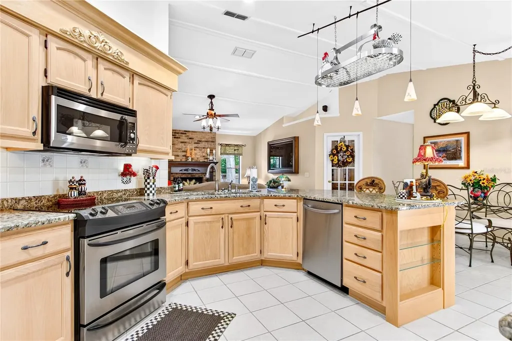 566 Rachael Court Oviedo FL 32765