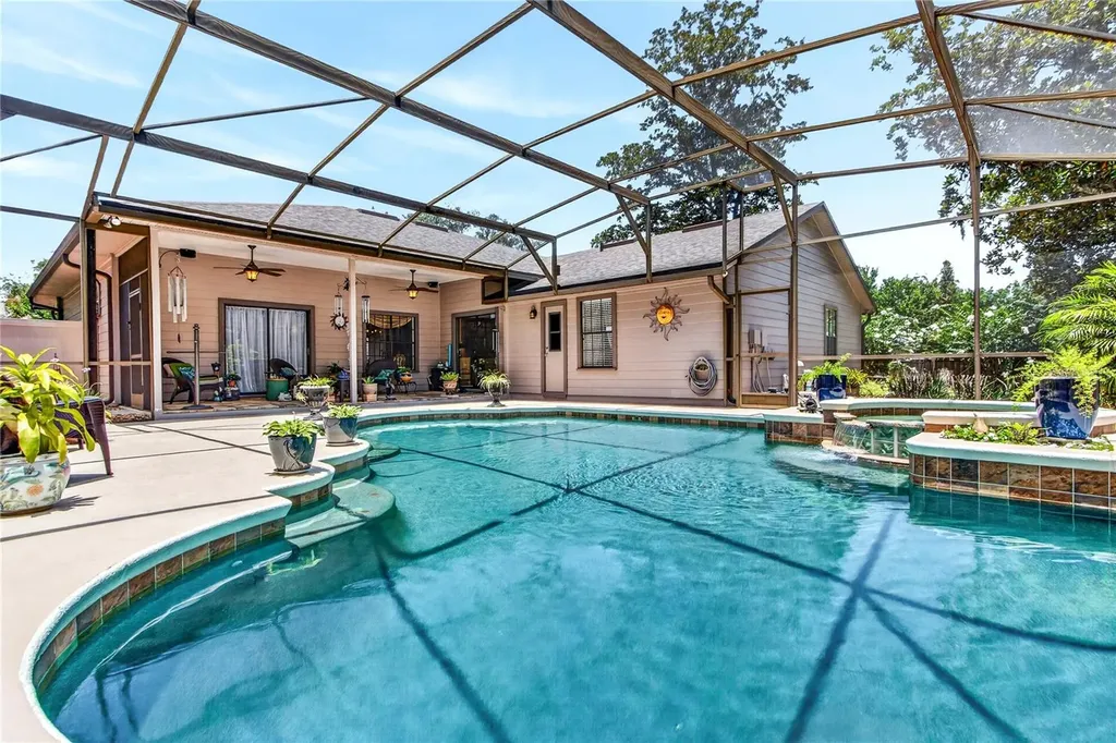 566 Rachael Court Oviedo FL 32765