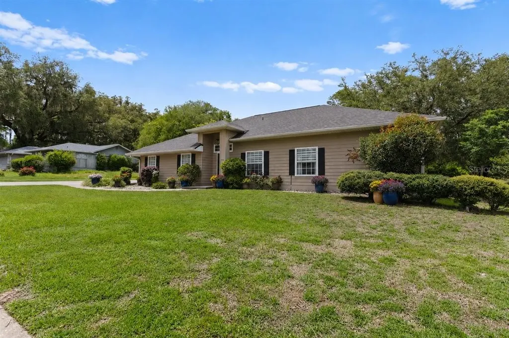 7710 NW 38th Place Gainesville FL 32606