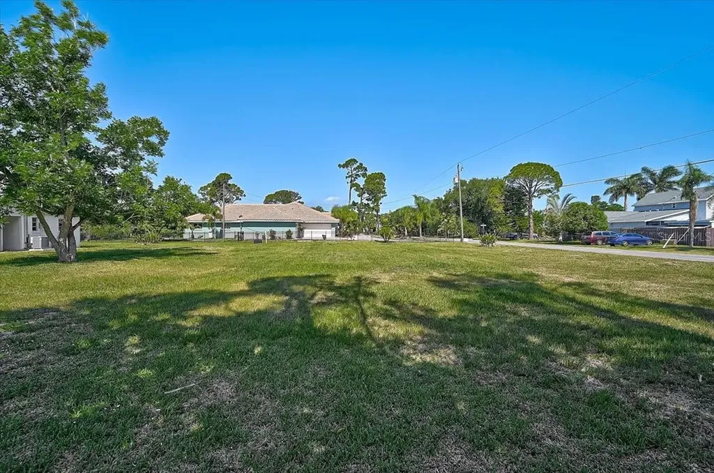 Sarabay Road Osprey FL 34229