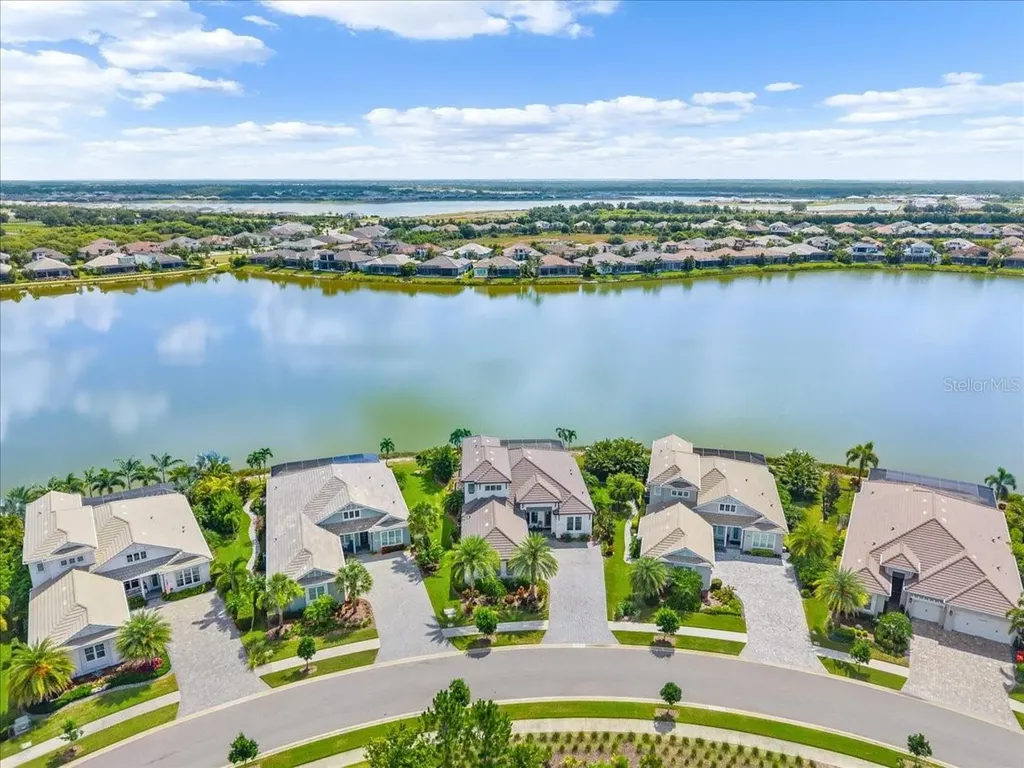 8096 Grande Shores Drive Sarasota FL 34240