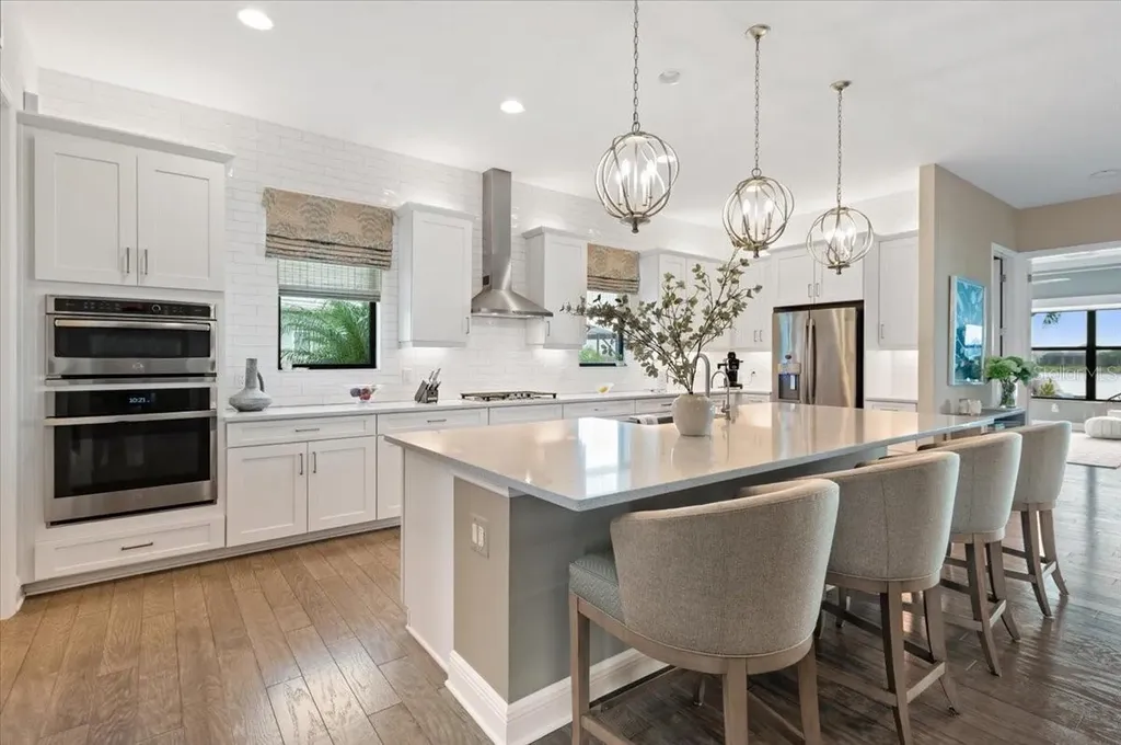 8096 Grande Shores Drive Sarasota FL 34240