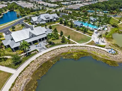 8096 Grande Shores Drive Sarasota FL 34240