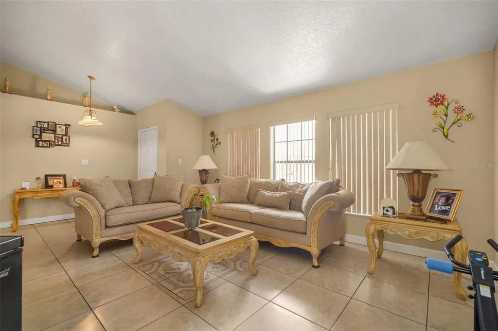 213 Competition Drive Kissimmee FL 34743