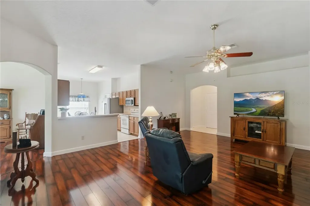 1094 Golf Point Loop Apopka FL 32712