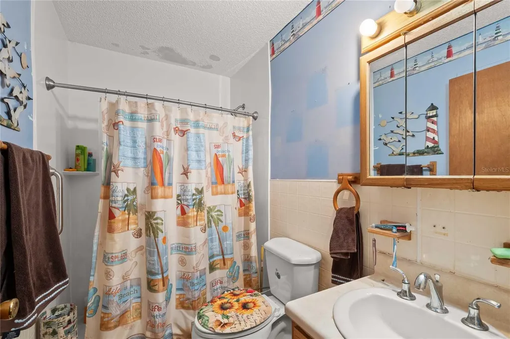 14702 Cr 719 Webster FL 33597