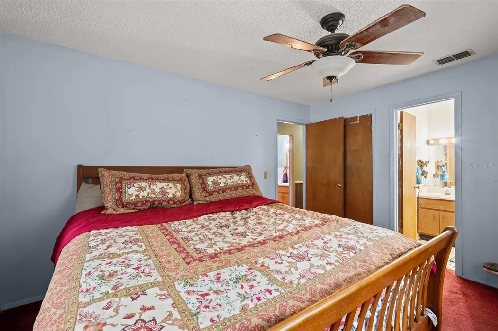 14702 Cr 719 Webster FL 33597