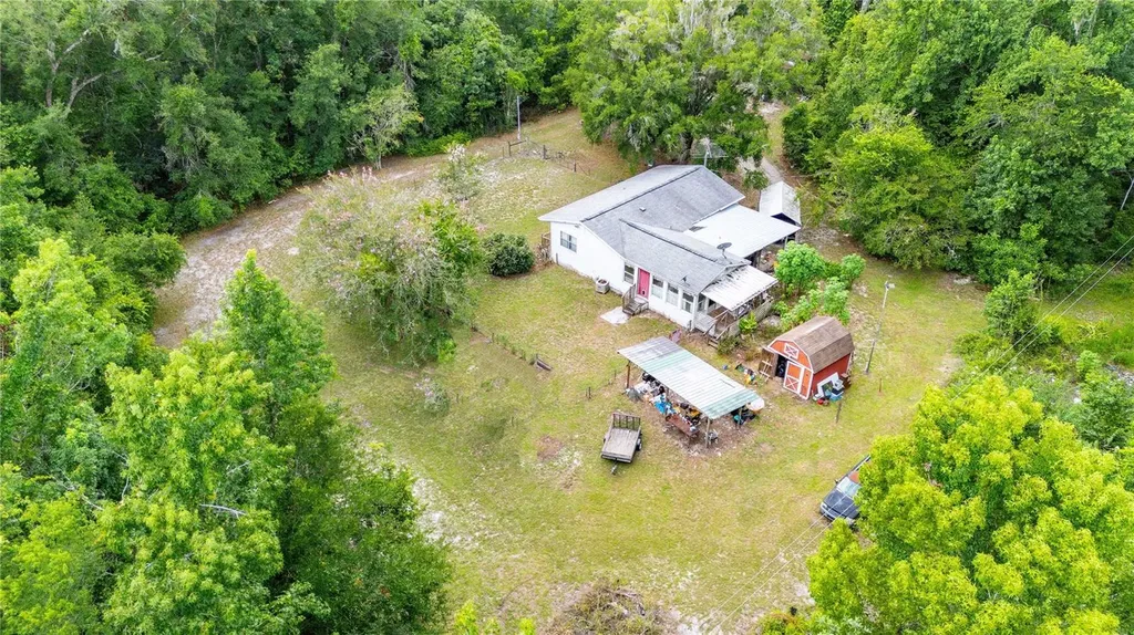 14702 Cr 719 Webster FL 33597