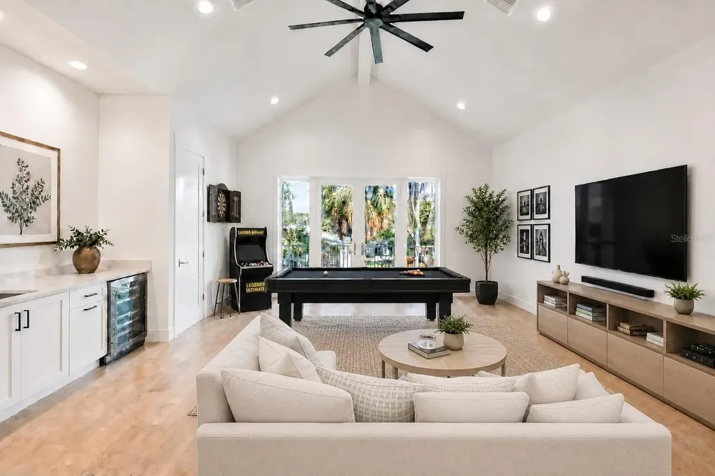 4311 W Sevilla Street Tampa FL 33629