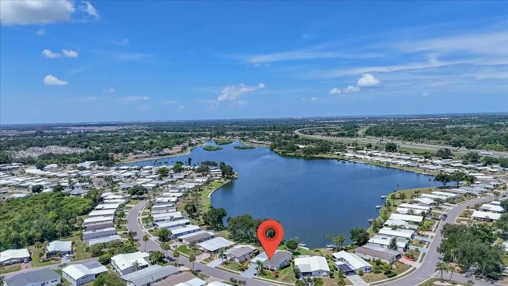 8469 Imperial Lakes Circle Palmetto FL 34221