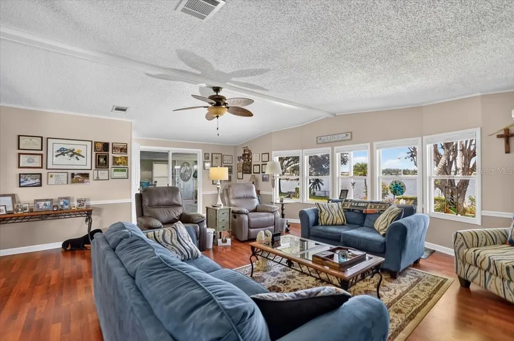 8469 Imperial Lakes Circle Palmetto FL 34221