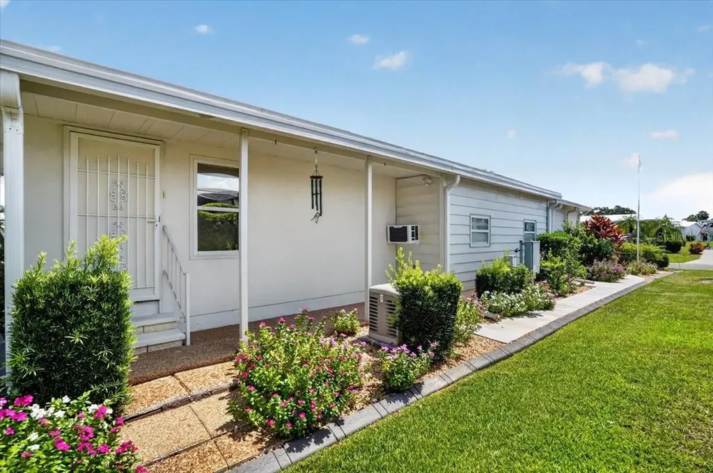 8469 Imperial Lakes Circle Palmetto FL 34221