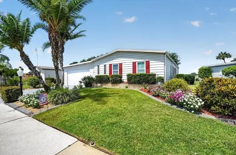 8469 Imperial Lakes Circle Palmetto FL 34221