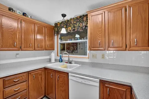 8469 Imperial Lakes Circle Palmetto FL 34221