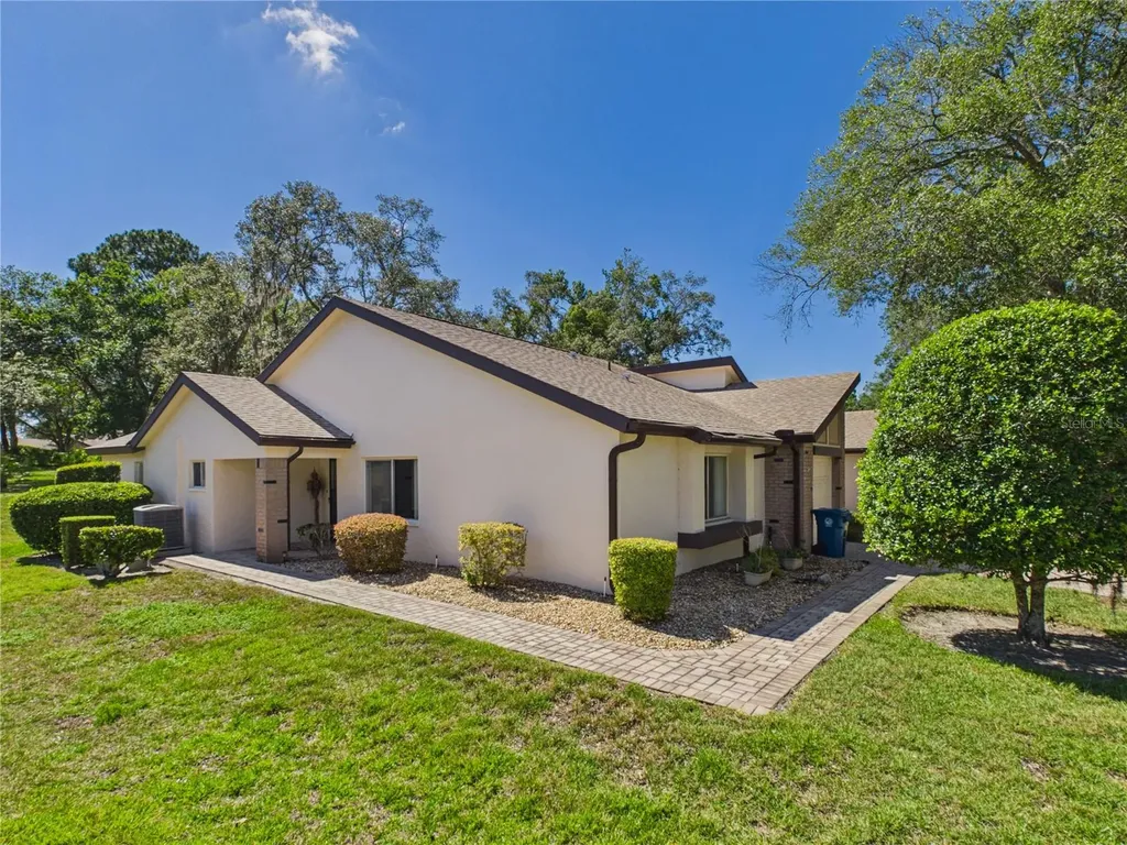 7511 Heather Walk Drive Weeki Wachee FL 34613