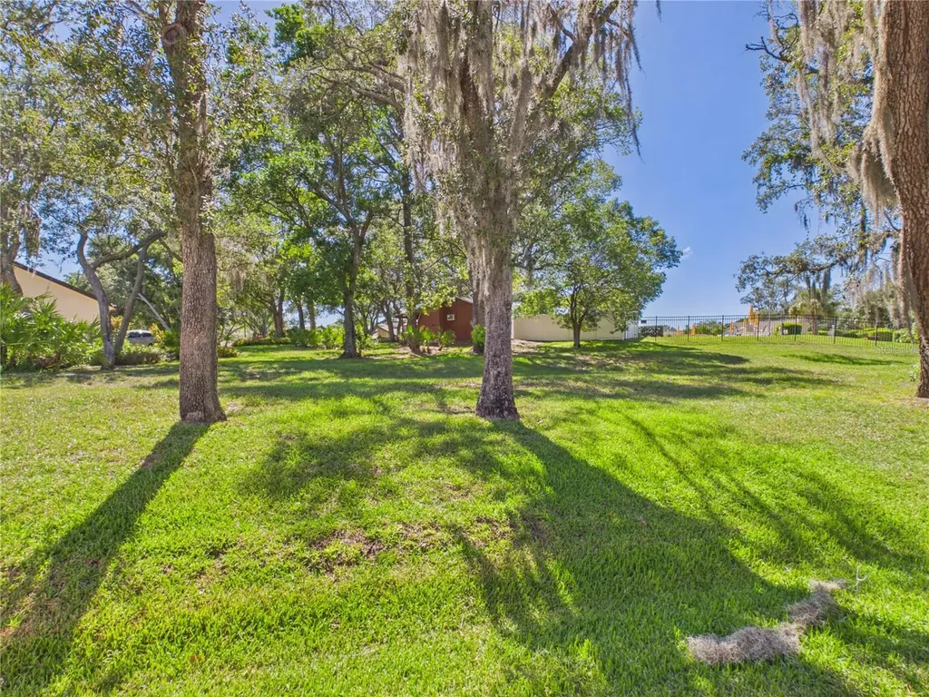 7511 Heather Walk Drive Weeki Wachee FL 34613
