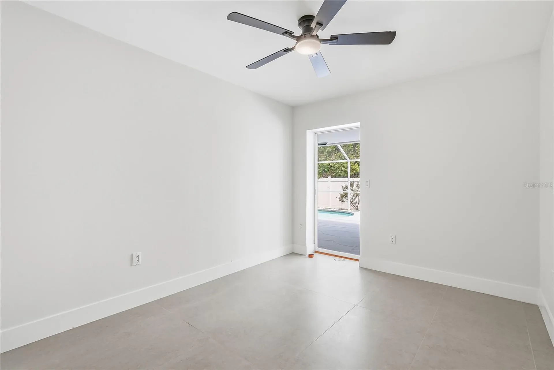4916 32nd Avenue Drive W Bradenton FL 34209