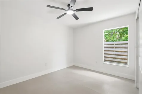 4916 32nd Avenue Drive W Bradenton FL 34209
