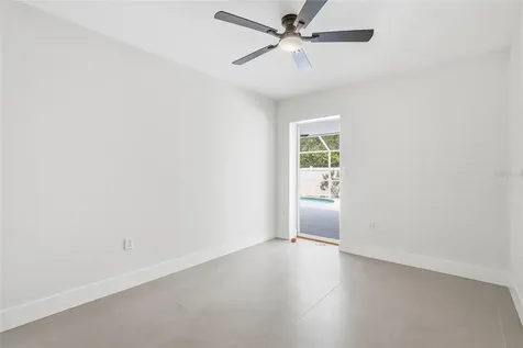 4916 32nd Avenue Drive W Bradenton FL 34209