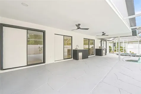 4916 32nd Avenue Drive W Bradenton FL 34209