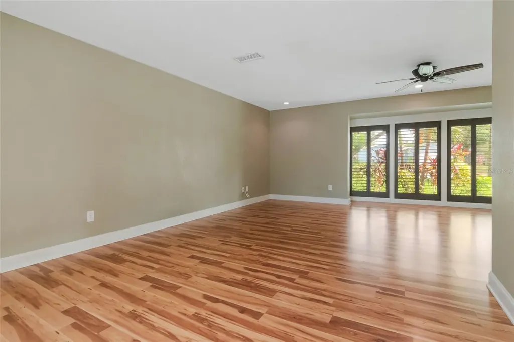 1801 Oak Park Drive N Clearwater FL 33764